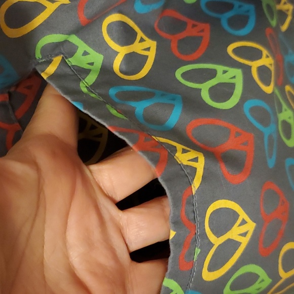 Jockey Scub Women's Top overlap V- Neck Pullover Gray w/ Peace Heart Print - Picture 4 of 7